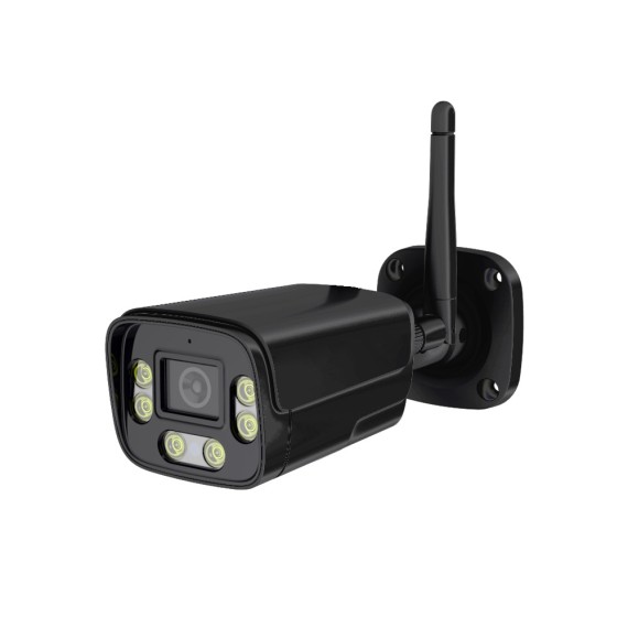 CamHi WiFi kamera 4K oppløsning. Sett fra høyere side forfra. Svart overvåkingskamera